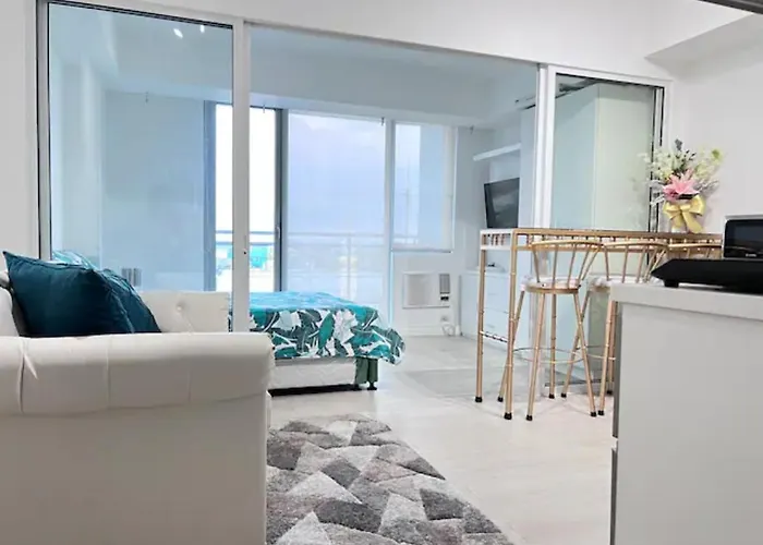 Comfortable And Spacious 1 Bedroom Unit @ Maui Tower