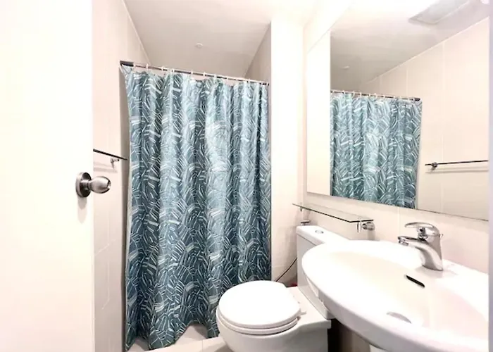 Comfortable And Spacious 1 Bedroom Unit @ Maui Tower *